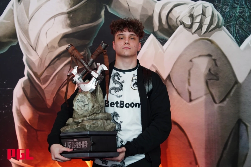 Мидер Team Spirit по Dota 2 оправдался за разбитый Аегис и оценил сюрприз от PARIVISION