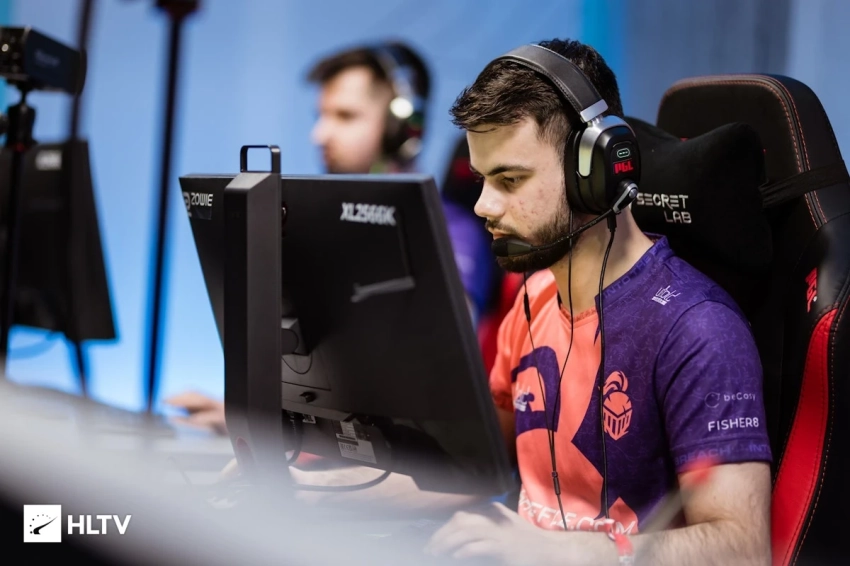 Рифлер 3DMAX по CS2 удивился легкому разгрому Liquid и оценил шансы ростера на плей-офф